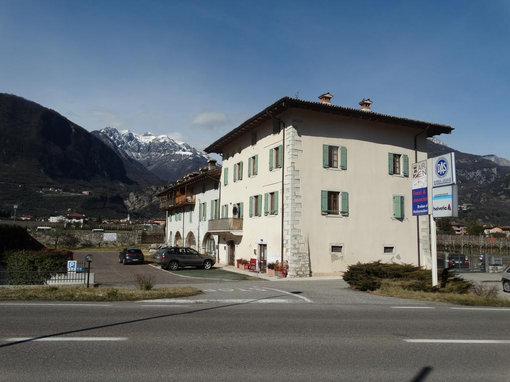 Gardainn La Cascina Riva del Garda Rom bilde